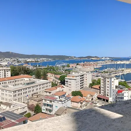 Attico Vista Mare 올비아